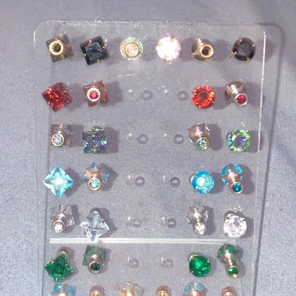 Colorful Double sided Titanium Stud Earring pick (1) - Picture 5 of 6